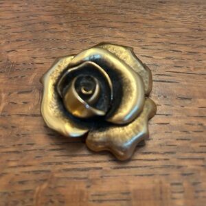 Beautiful 1950s Tortolani Brooch and Clip Earrings